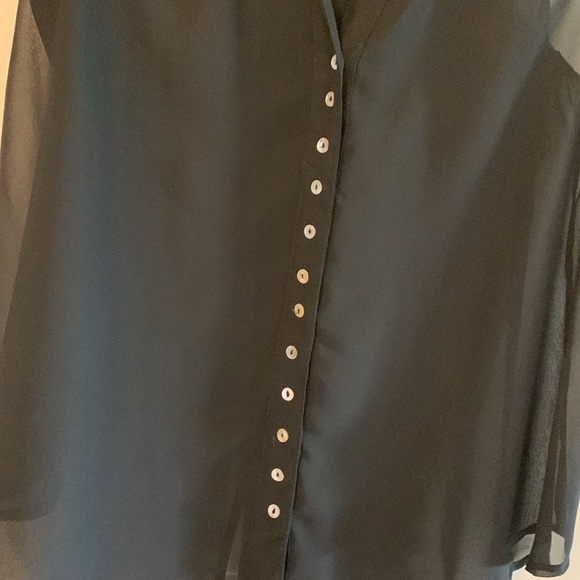 Fun & Flirt Black Sleevless blouse - Picture 4 of 13